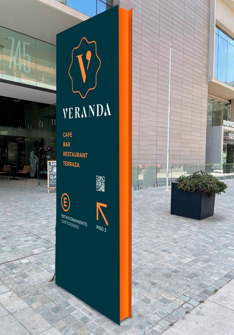 Totem-calle-Veranda